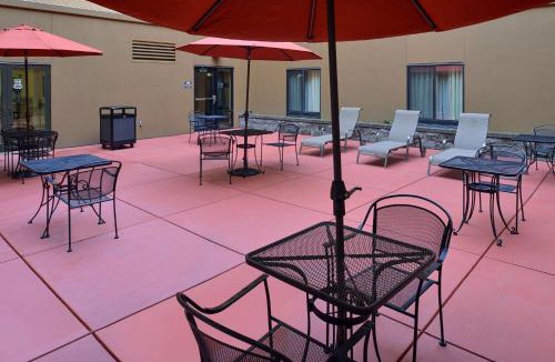 South End Hotel | Hampton Inn & Suites Tacoma