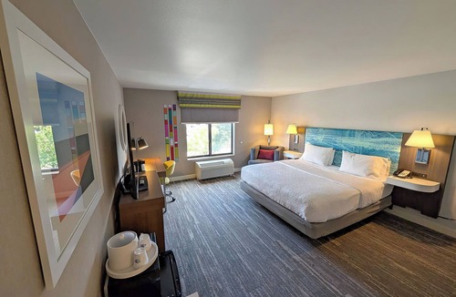 South End Hotel | Hampton Inn & Suites Tacoma