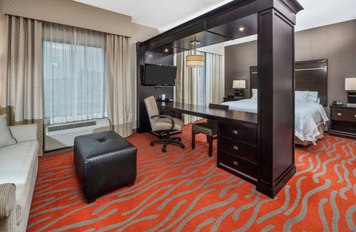 Catoosa Hotel | Hampton Inn & Suites Tulsa/Catoosa