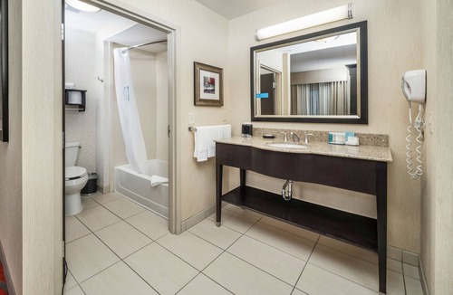 Catoosa Hotel | Hampton Inn & Suites Tulsa/Catoosa