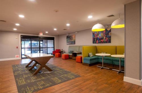 College Station Hotel | Hampton Inn & Suites College Station
