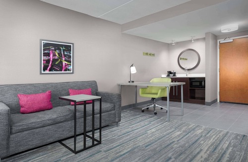 Lithia Springs Hotel | Hampton Inn & Suites ATL-Six Flags