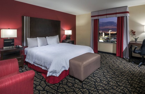 Salt Lake City Hotel | Hampton Inn & Suites Salt Lake City-University/Foothill Dr