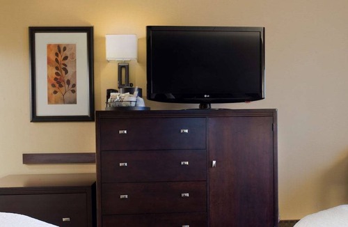 Norma Hotel | Hampton Inn & Suites Vineland