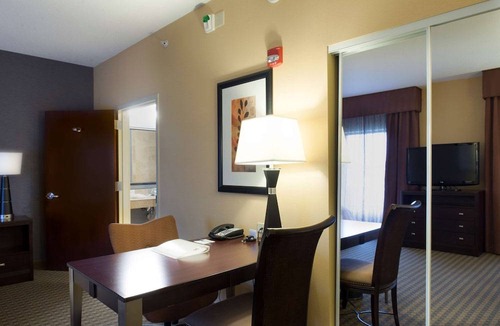 Norma Hotel | Hampton Inn & Suites Vineland