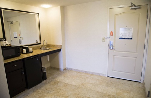 West Middlesex Hotel | Hampton Inn & Suites Sharon