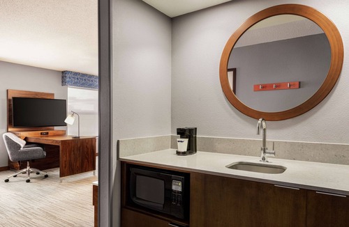 Valparaiso Hotel | Hampton Inn & Suites Valparaiso