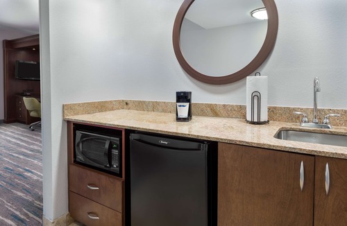 Winston - Salem Hotel | Hampton Inn & Suites Winston-Salem/University Area, NC