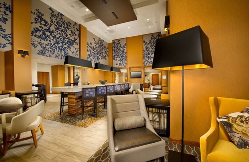 Gaithersburg Hotel | Hampton Inn & Suites Washington DC North/Gaithersburg