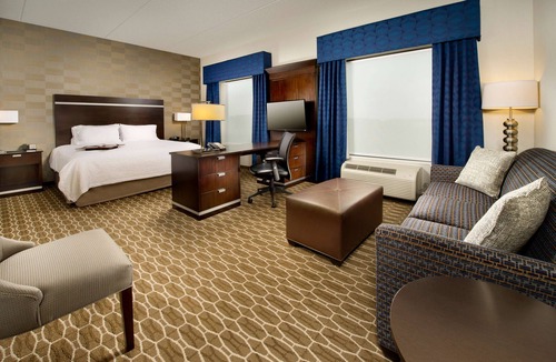 Gaithersburg Hotel | Hampton Inn & Suites Washington DC North/Gaithersburg