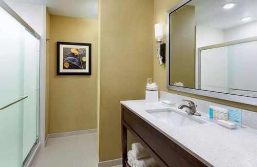 Williamsport Hotel | Hampton Inn & Suites Williamsport-Faxon Exit