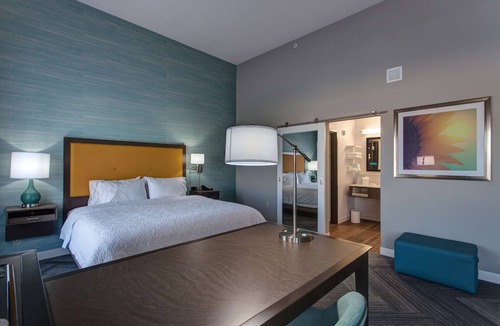 Wichita Hotel | Hampton Inn & Suites Wichita/Airport
