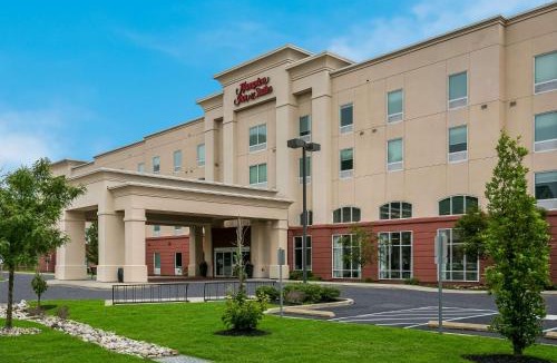 Newark Hotel | Hampton Inn & Suites Wilmington Christiana