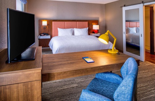 Wixom Hotel | Hampton Inn & Suites Wixom