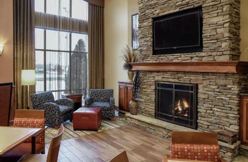 Canfield Hotel | Hampton Inn & Suites Youngstown-Canfield