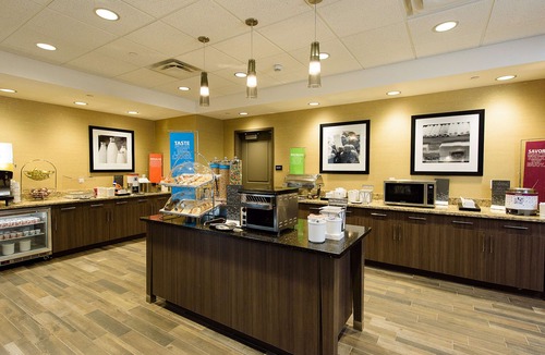 Superior Hotel | Hampton Inn Superior Duluth