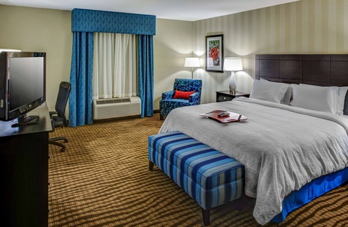 Thomson Hotel | Hampton Inn Thomson