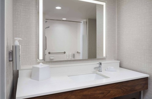 Towson Hotel | Hampton Inn Towson Downtown