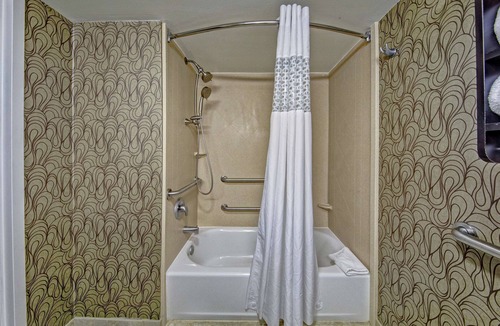 Tullahoma Hotel | Hampton Inn Tullahoma
