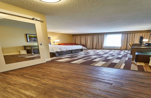 Uniontown Hotel | Hampton Inn Uniontown