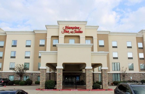 Mount Pleasant Hotel | Hampton Inn & Suites Mount Pleasant