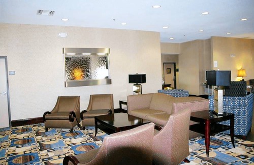 Olathe Hotel | Hampton Inn Olathe