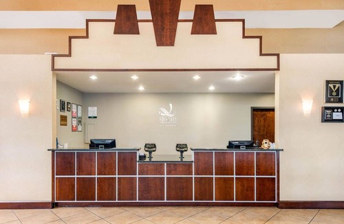 Tarpon Springs Hotel | Hampton Inn & Suites Tarpon Springs