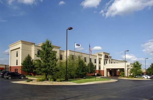 Kalamazoo Hotel | Hampton Inn & Suites Kalamazoo-Oshtemo