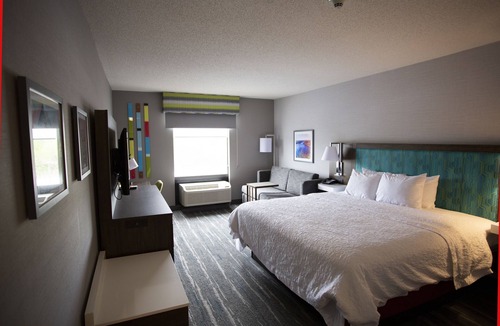 Utica Hotel | Hampton Inn Utica