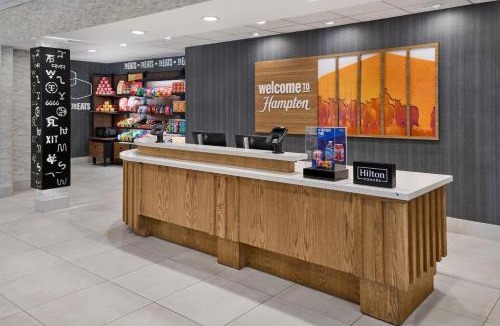 Vernon Hotel | Hampton Inn Vernon