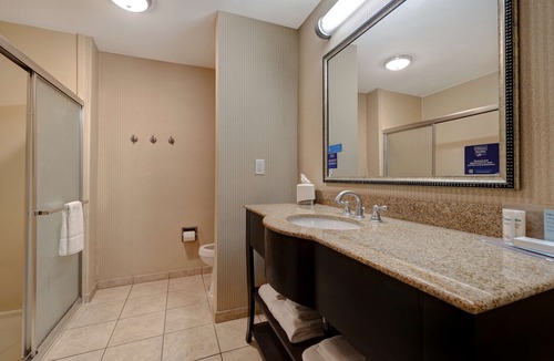 Victoria Hotel | Hampton Inn Victoria