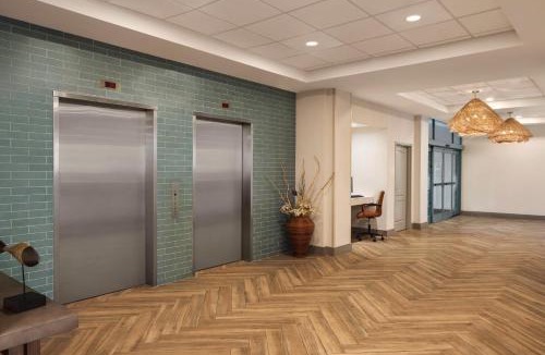 Northeast Virginia Beach Hotel | Hampton Inn Virginia Beach-Oceanfront South