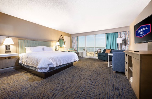 Northeast Virginia Beach Hotel | Hampton Inn Virginia Beach-Oceanfront North