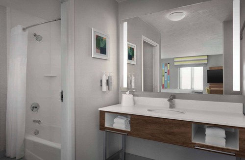Waterloo Hotel | Hampton Inn Waterloo Cedar Valley