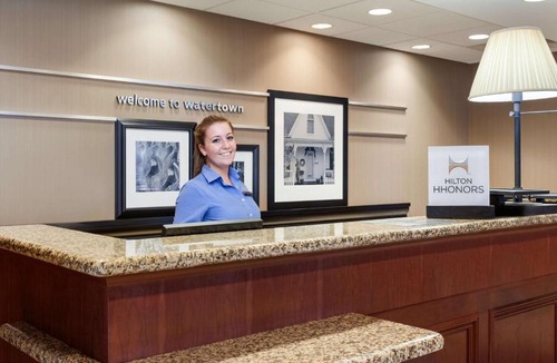 Watertown Hotel | Hampton Inn Watertown
