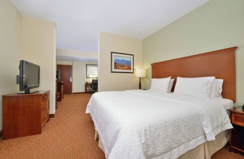 Fishersville Hotel | Hampton Inn Waynesboro/Stuarts Draft