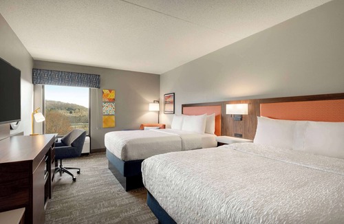 Fishersville Hotel | Hampton Inn Waynesboro/Stuarts Draft