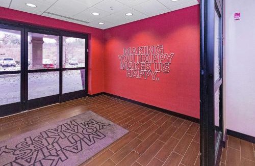 Waynesburg Hotel | Hampton Inn Waynesburg