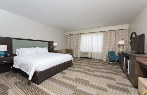 Westfield Hotel | Hampton Inn Westfield