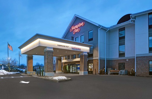 Westfield Hotel | Hampton Inn Westfield