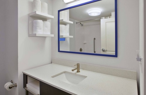 White River Junction Hotel | Hampton Inn White River Junction