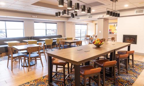 Williamsport Hotel | Hampton Inn Williamsport