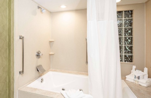 Winston - Salem Hotel | Hampton Inn Winston-Salem Hanes Mall