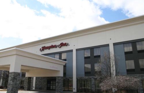 Youngstown Hotel | Hampton Inn Youngstown-North