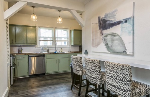 Downtown House | Hampton River Retreat Deluxe Spacious Waterfront Home Near Downtown