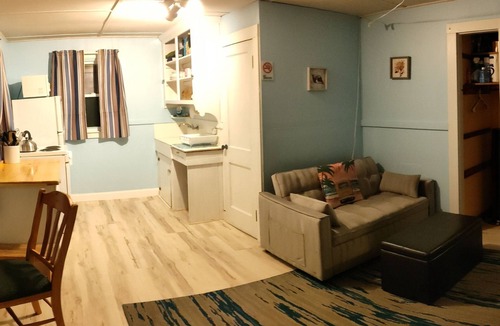 Hampton Apartment | Hampton Small 1 Bedroom Winter Rental