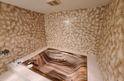 Hampton Hotel | Hampton Village Inn