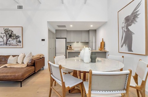 Moana Apartment | Hamptons at Moana Panoramic Beachfront Living