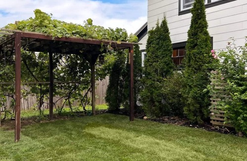 East Quogue House | Hamptons Cottage, Sleeps 7