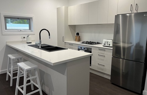 Coomba Park House | Hamptons house by the Lake